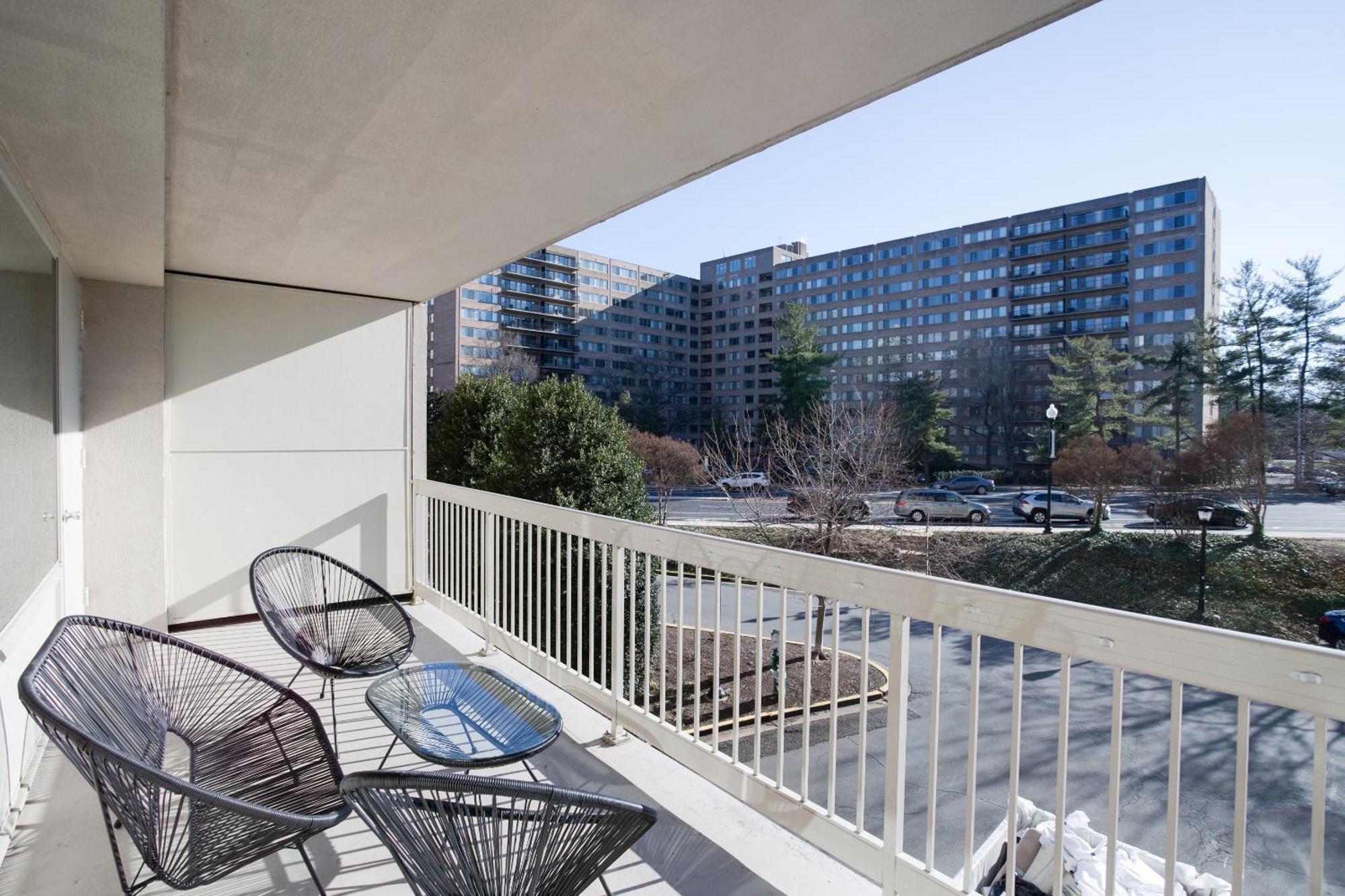 Spacious 2 Bedrooms Apt @Crystal City With Gym Arlington Exteriér fotografie
