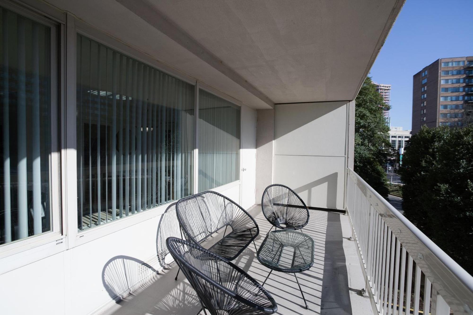 Spacious 2 Bedrooms Apt @Crystal City With Gym Arlington Exteriér fotografie